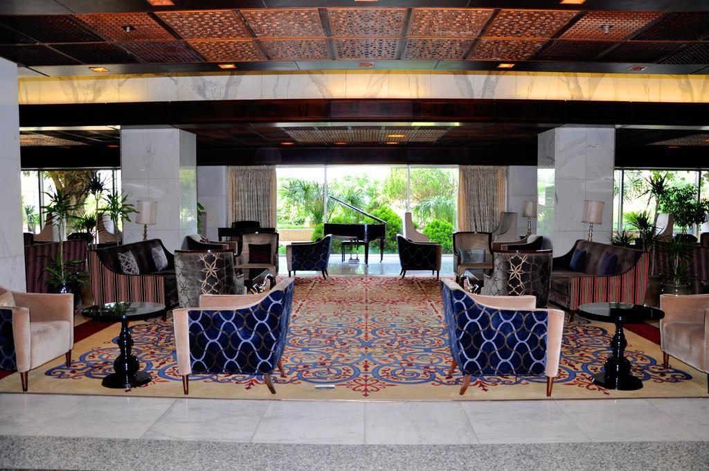 Royal Tulip Alrasheed Hotel Багдад Экстерьер фото
