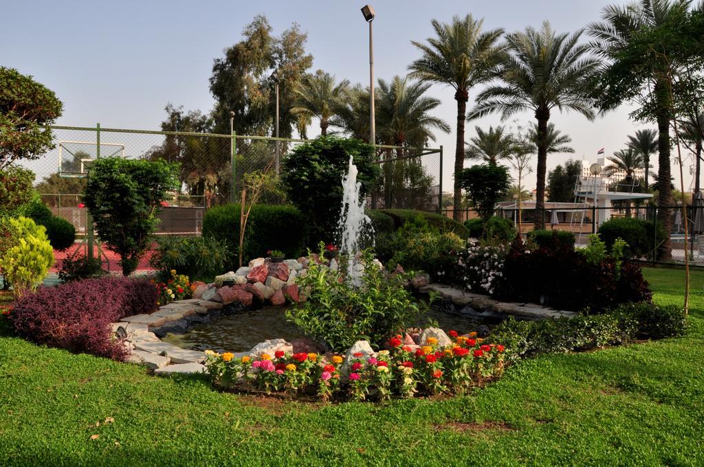 Royal Tulip Alrasheed Hotel Багдад Экстерьер фото