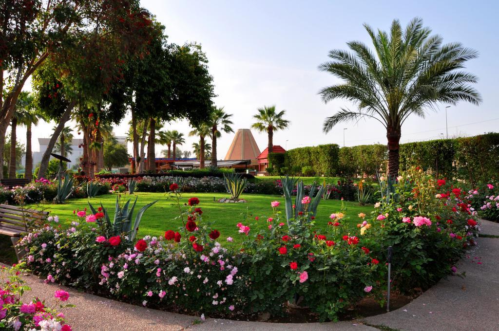 Royal Tulip Alrasheed Hotel Багдад Экстерьер фото