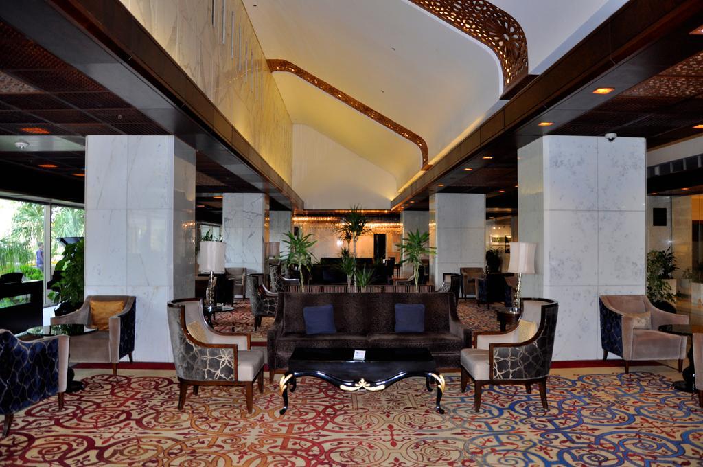 Royal Tulip Alrasheed Hotel Багдад Экстерьер фото